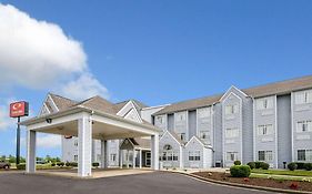 Econo Lodge Inn & Suites Evansville East